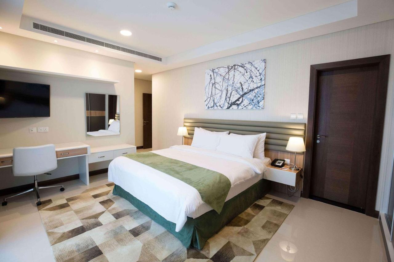 Gulf Executive Hotel & Residence Juffair Manama Exteriör bild